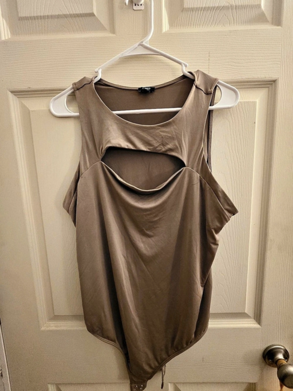 Express Cutout Bodysuit Size XL - Picture 3 of 7